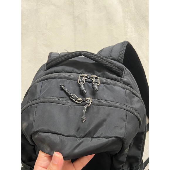 Columbia Sportswear Black Backpack Unisex Daypack XU1678 1951531 Hiking Travel - Picture 5 of 13